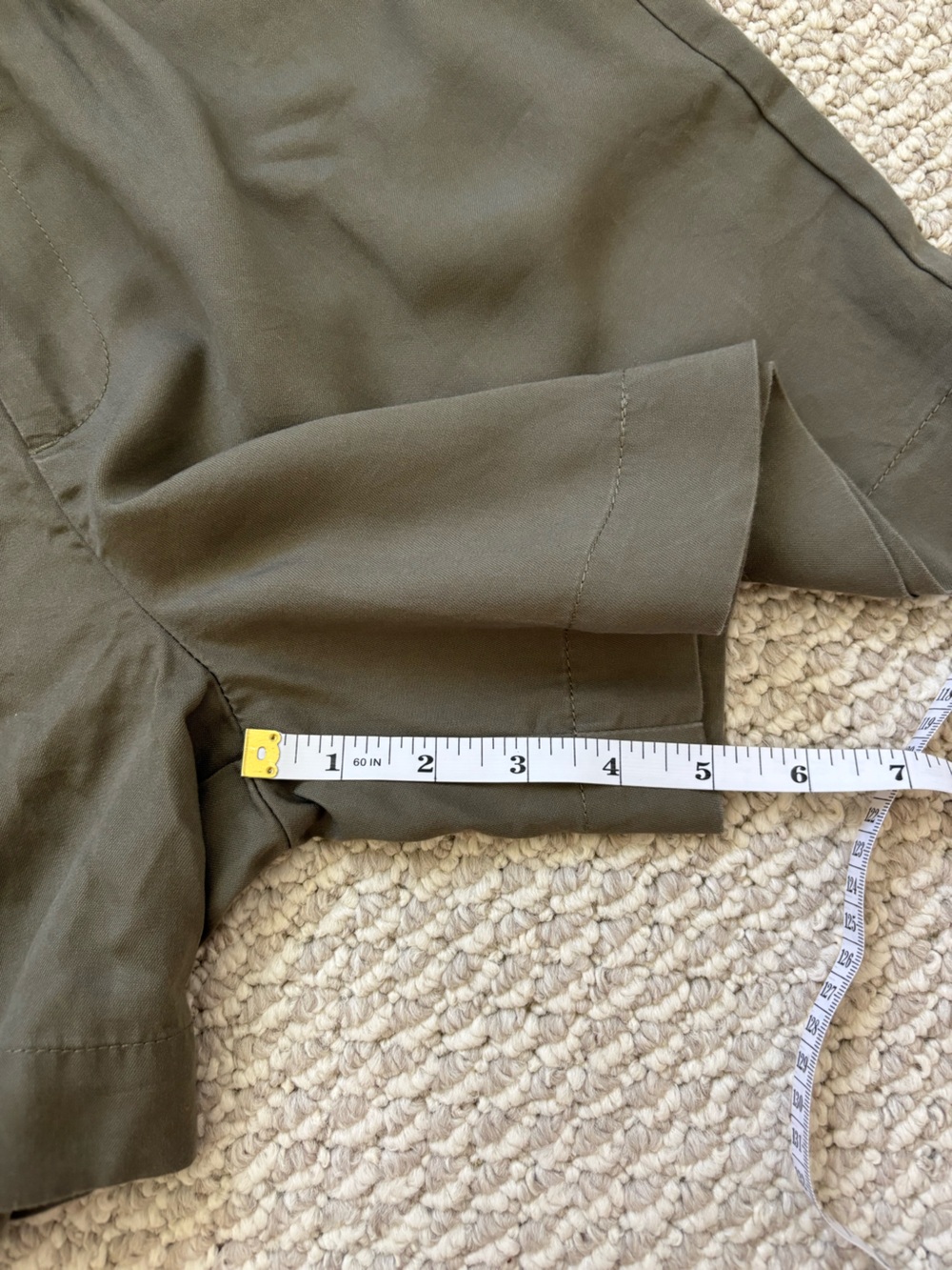 Abercrombie & Fitch Women’s Shorts Size Small Olive Green Tailored Pleated - Picture 8 of 9